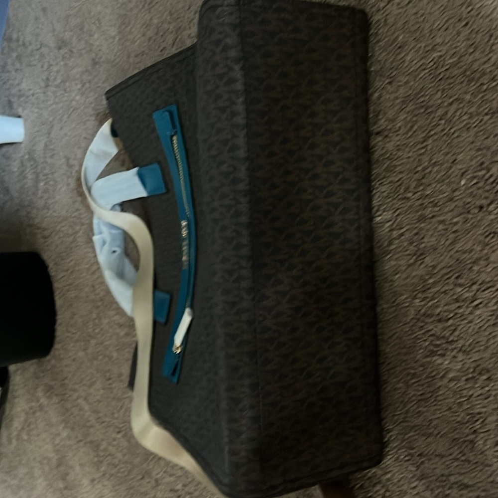 Brand new Michael Kors teal accent bag - Picture 6 of 8